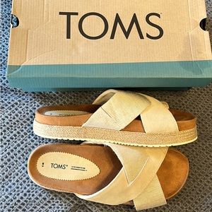 Toms sandals